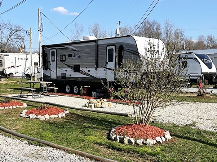 18_Brooks_RV_Park_full_hookup_campground_Louisville_KY