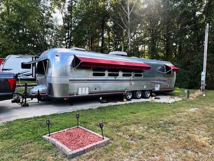 21_Brooks_RV_Park_full_hookup_campground_Louisville_KY