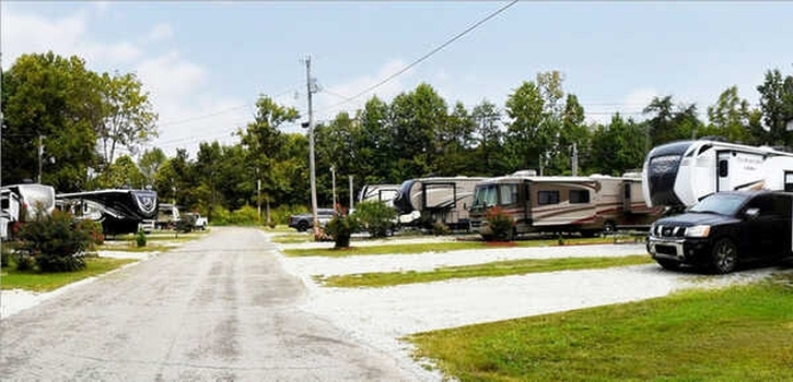 37_Brooks_RV_Park_full_hookup_campground_Louisville_KY