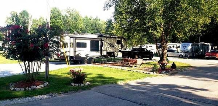 47_Brooks_RV_Park_full_hookup_campground_Louisville_KY
